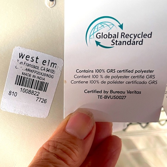 West Elm Eco-Friendly Recycled Material Floral Indoor/Outdoor Throw Pillow NWT. - Picture 4 of 7